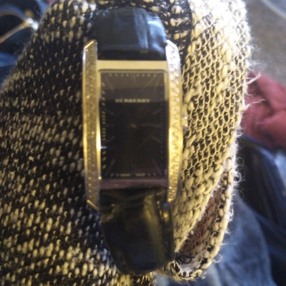 Burberry wmns watch - Picture 2 of 4